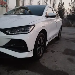 BYD E2, 2024