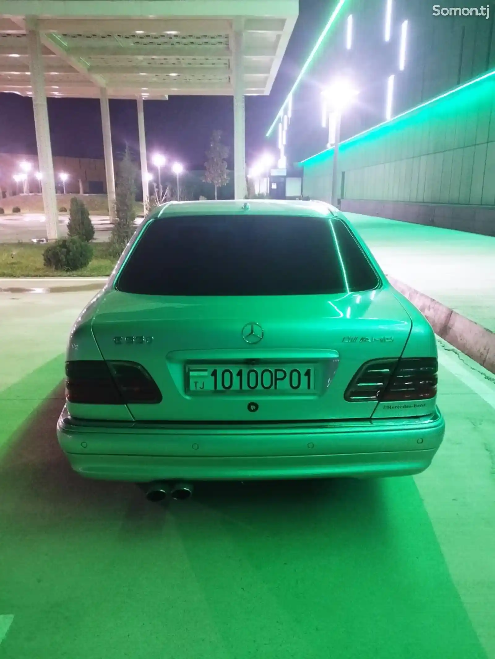 Mercedes-Benz E class, 1999-8