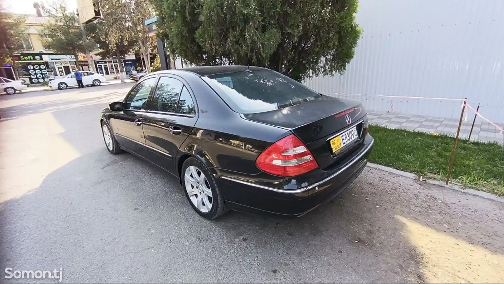 Mercedes-Benz E class, 2002-3