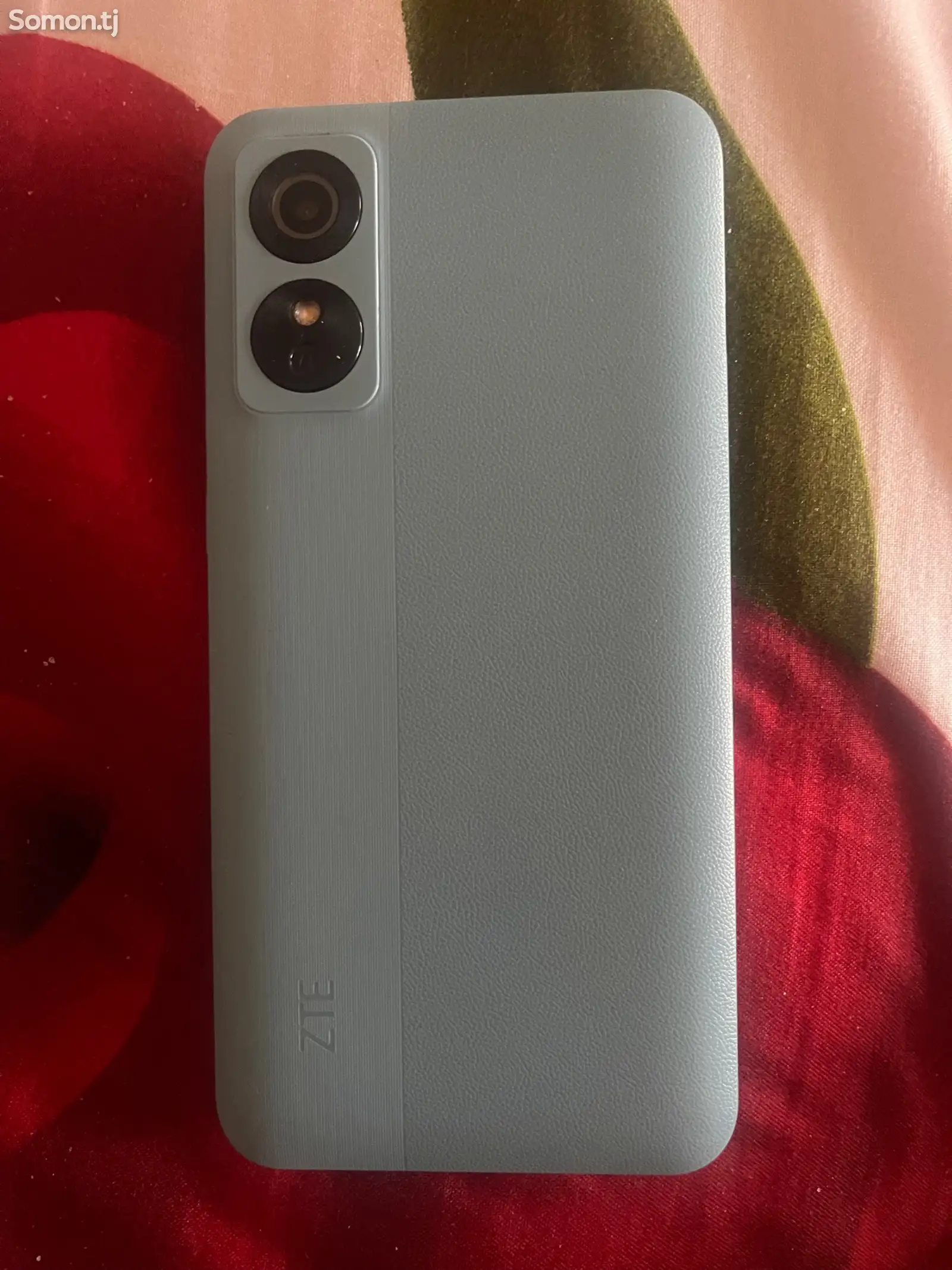 Телефон ZTE-1