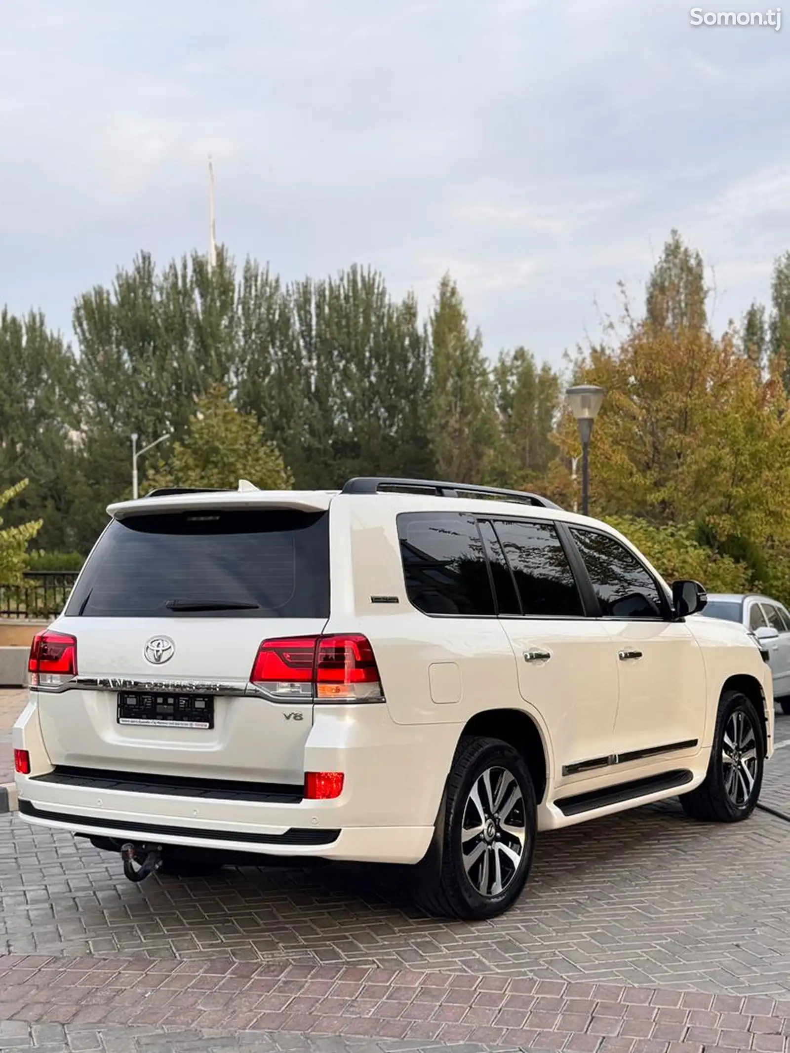 Toyota Land Cruiser, 2020-12