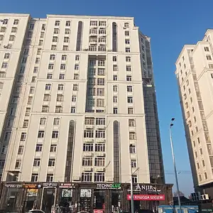 3-комн. квартира, 16 этаж, 146 м², Пайкар, 102 мкр, 82 мкр