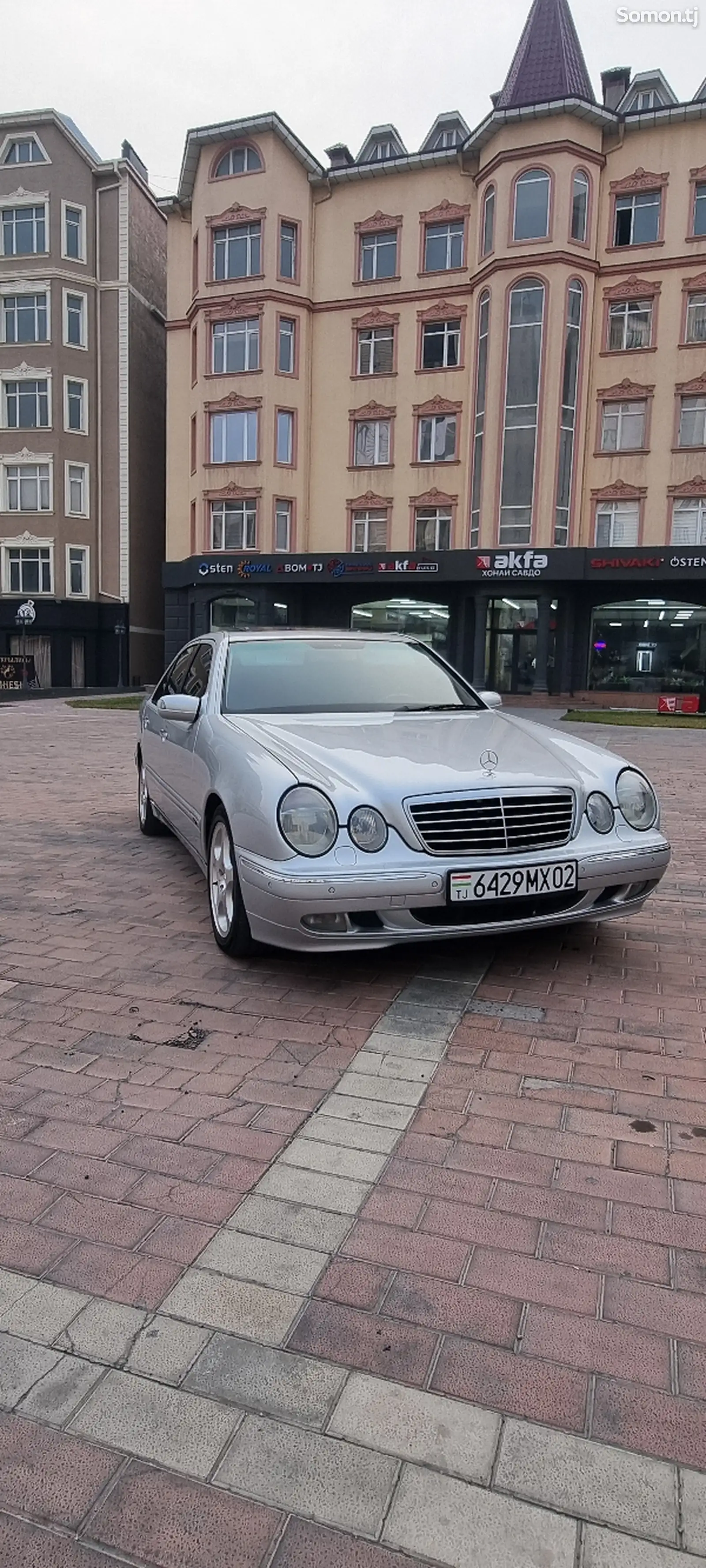 Mercedes-Benz E class, 2000-1