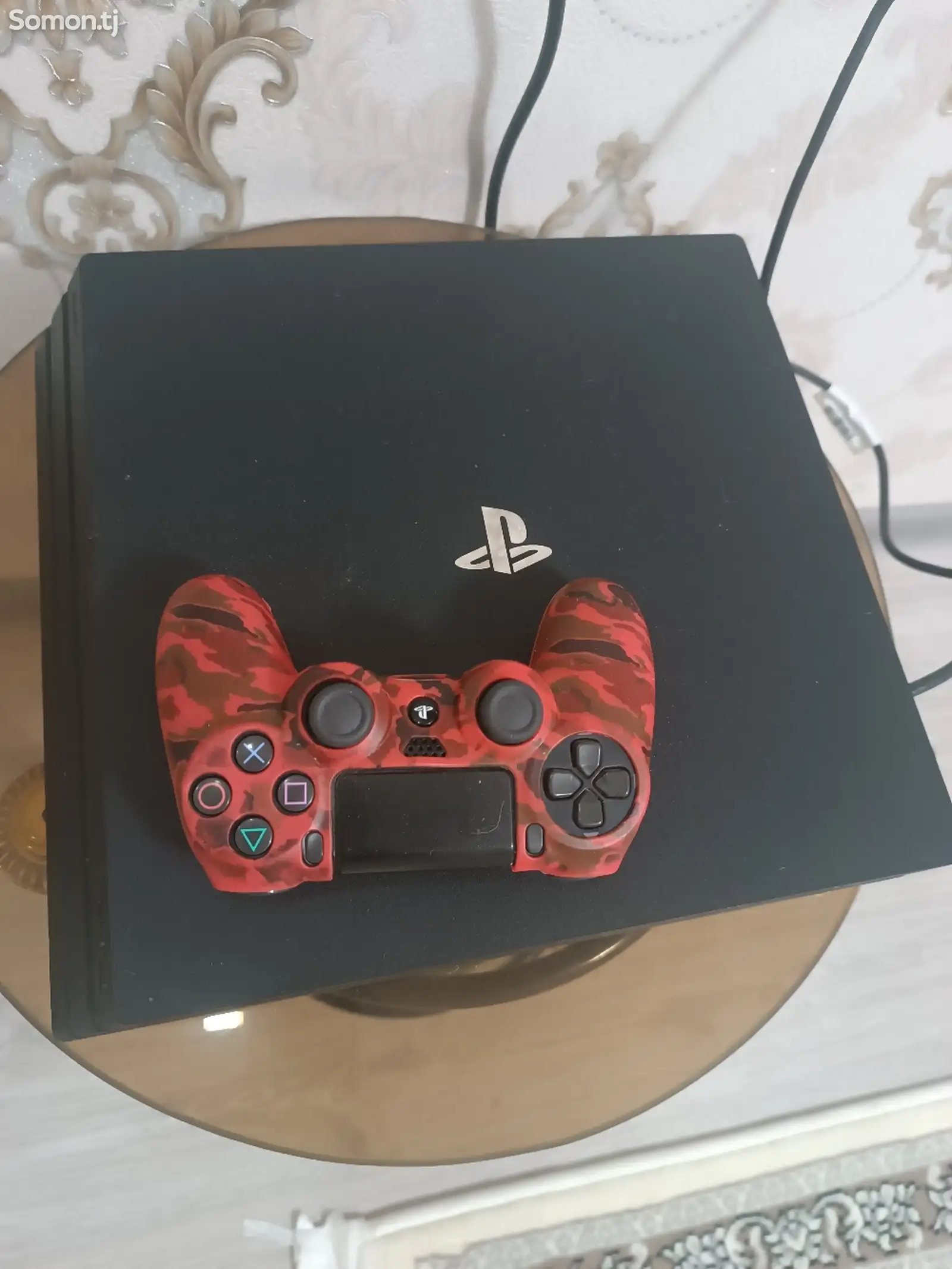 Игровая приставка Sony PlayStation 4pro-3