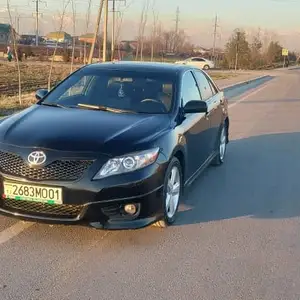 Toyota Camry, 2011