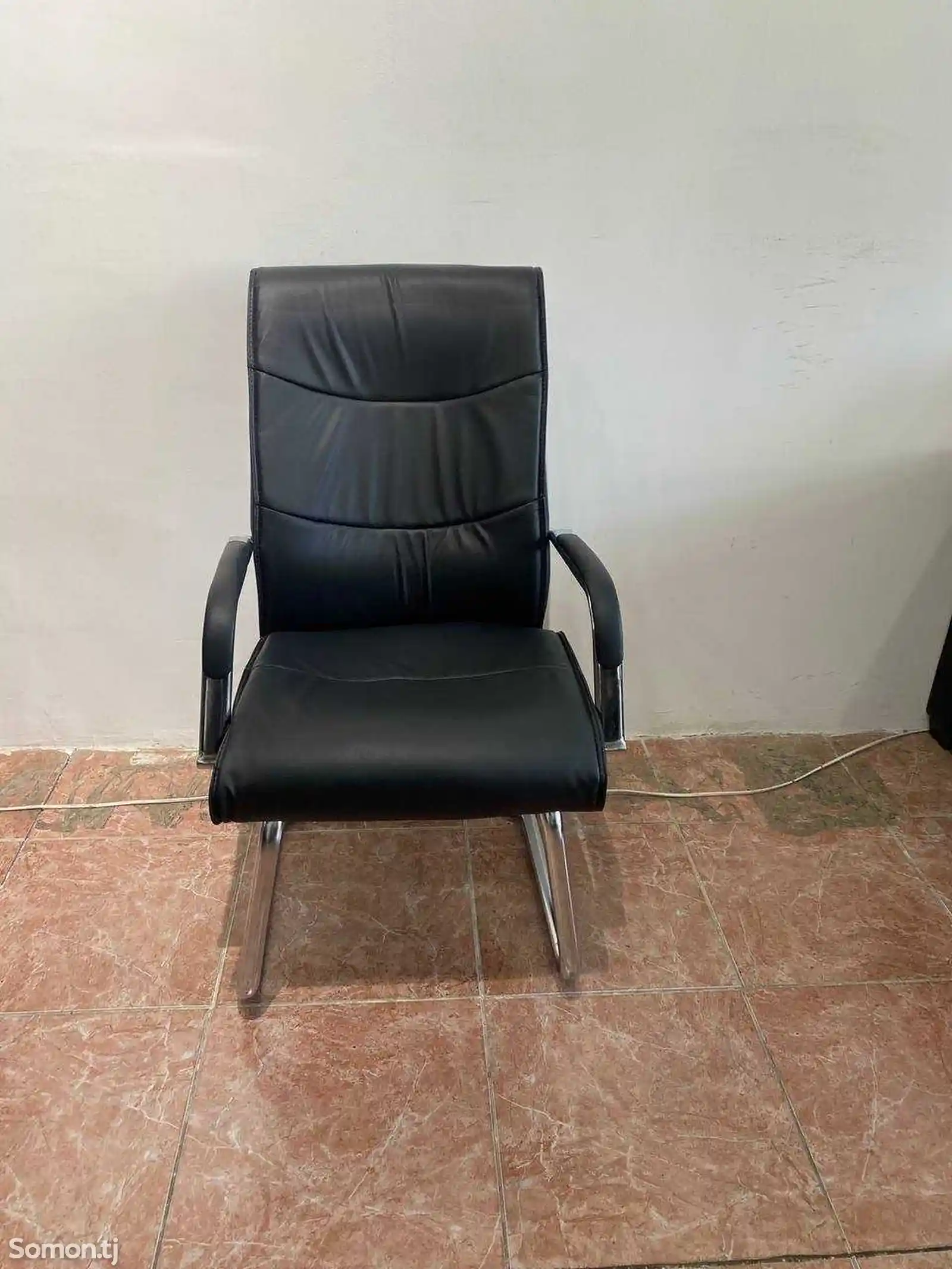 Офисное кресло C107-V-3