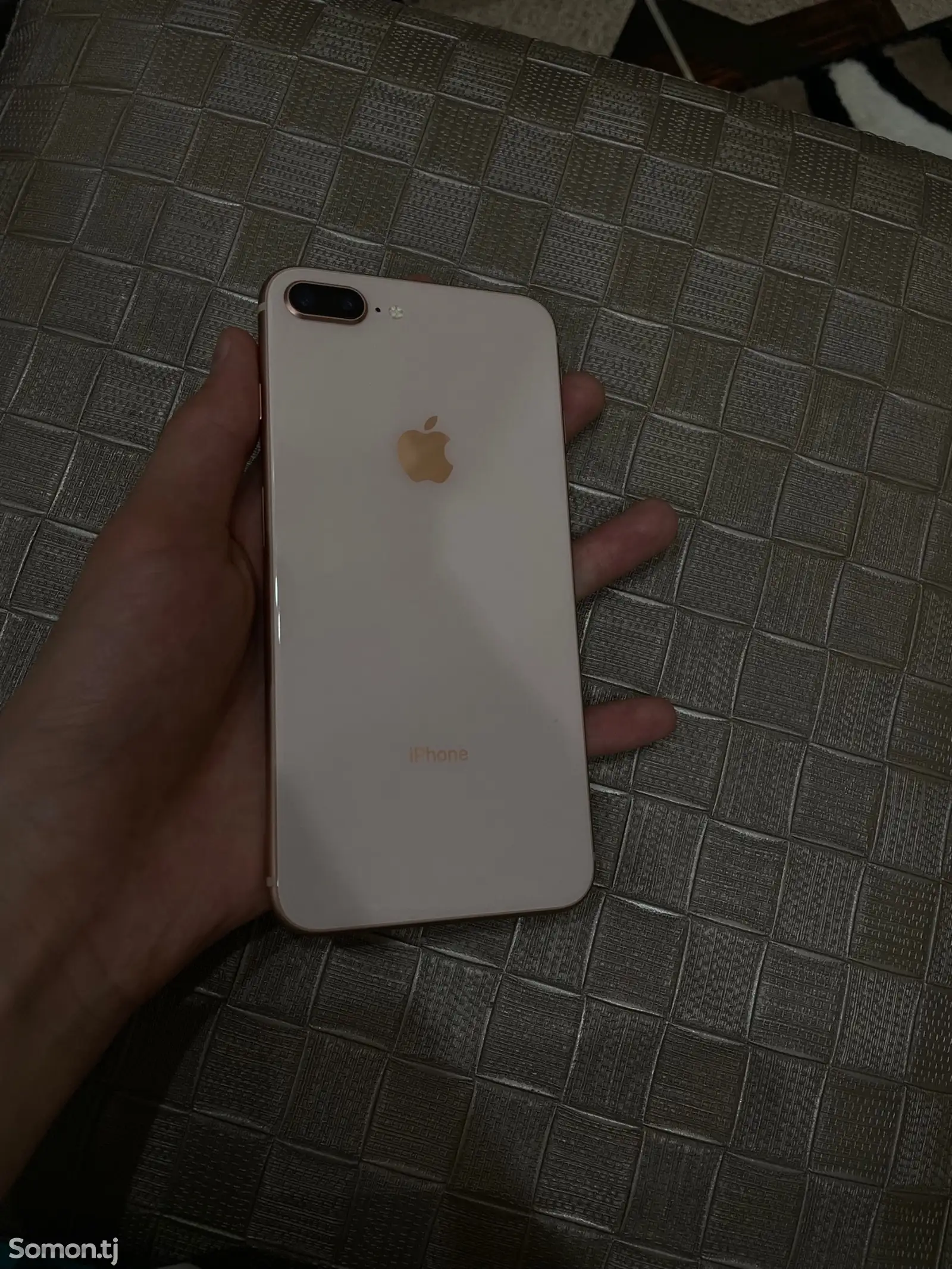 Apple iPhone 8 plus, 64 gb, Gold-1