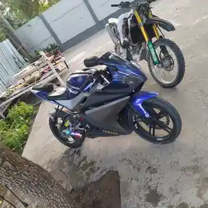 Мотоцикл Yamaha R150
