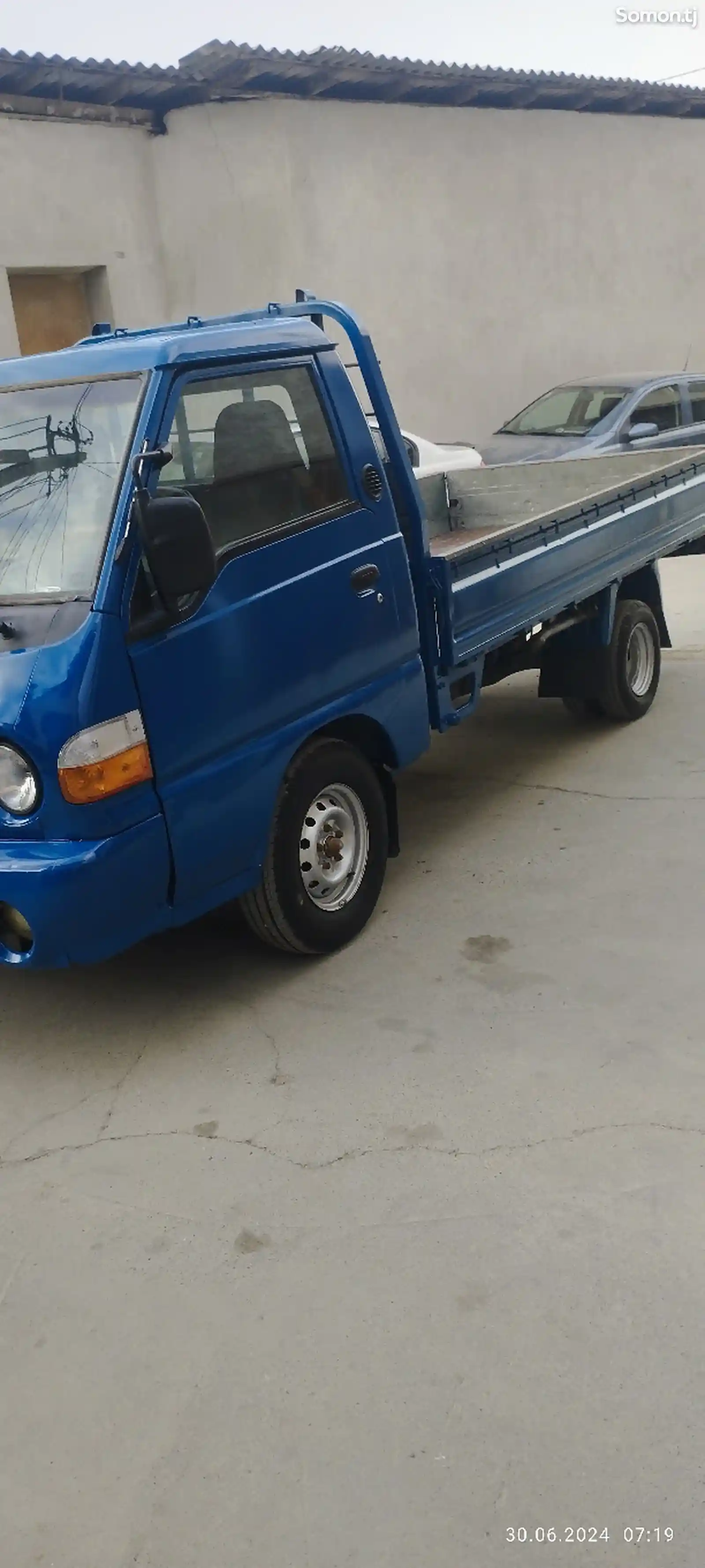 Бортовой автомобиль Hyundai Porter, 2001-2