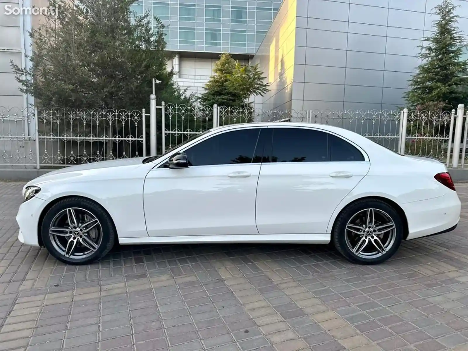 Mercedes-Benz E class, 2020-7