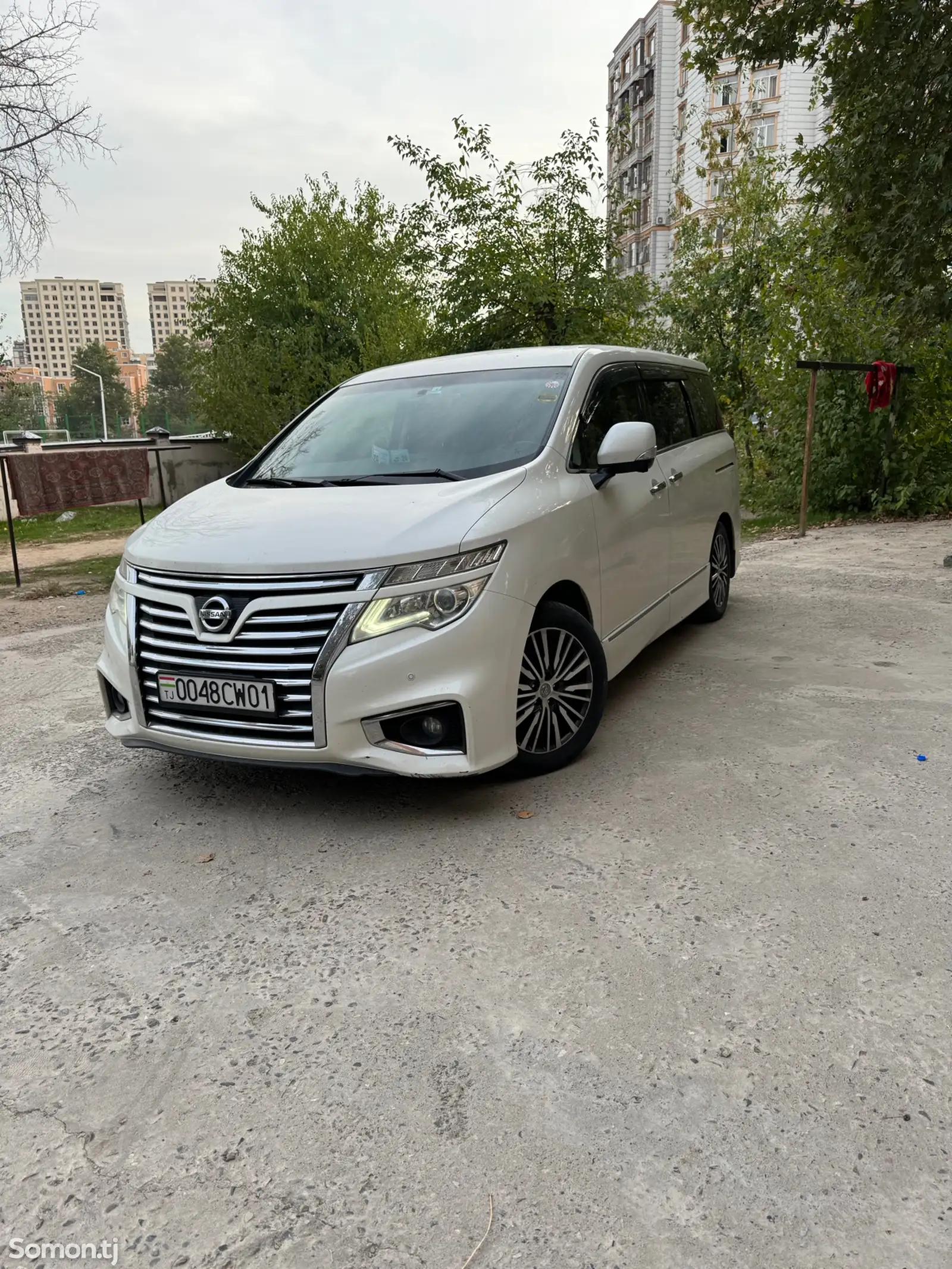 Nissan Elgrand, 2015-1