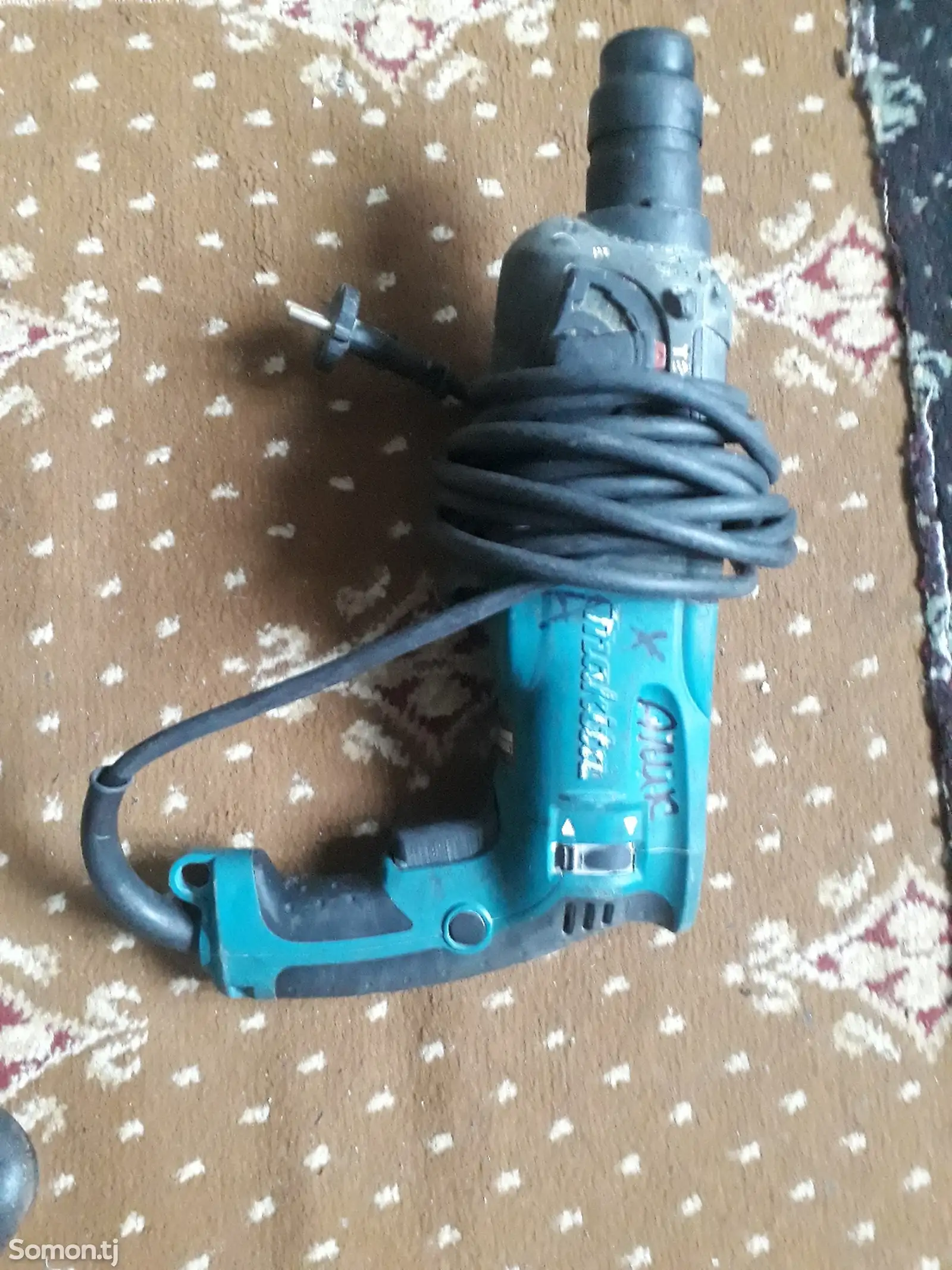 Перфоратор Makita 2470