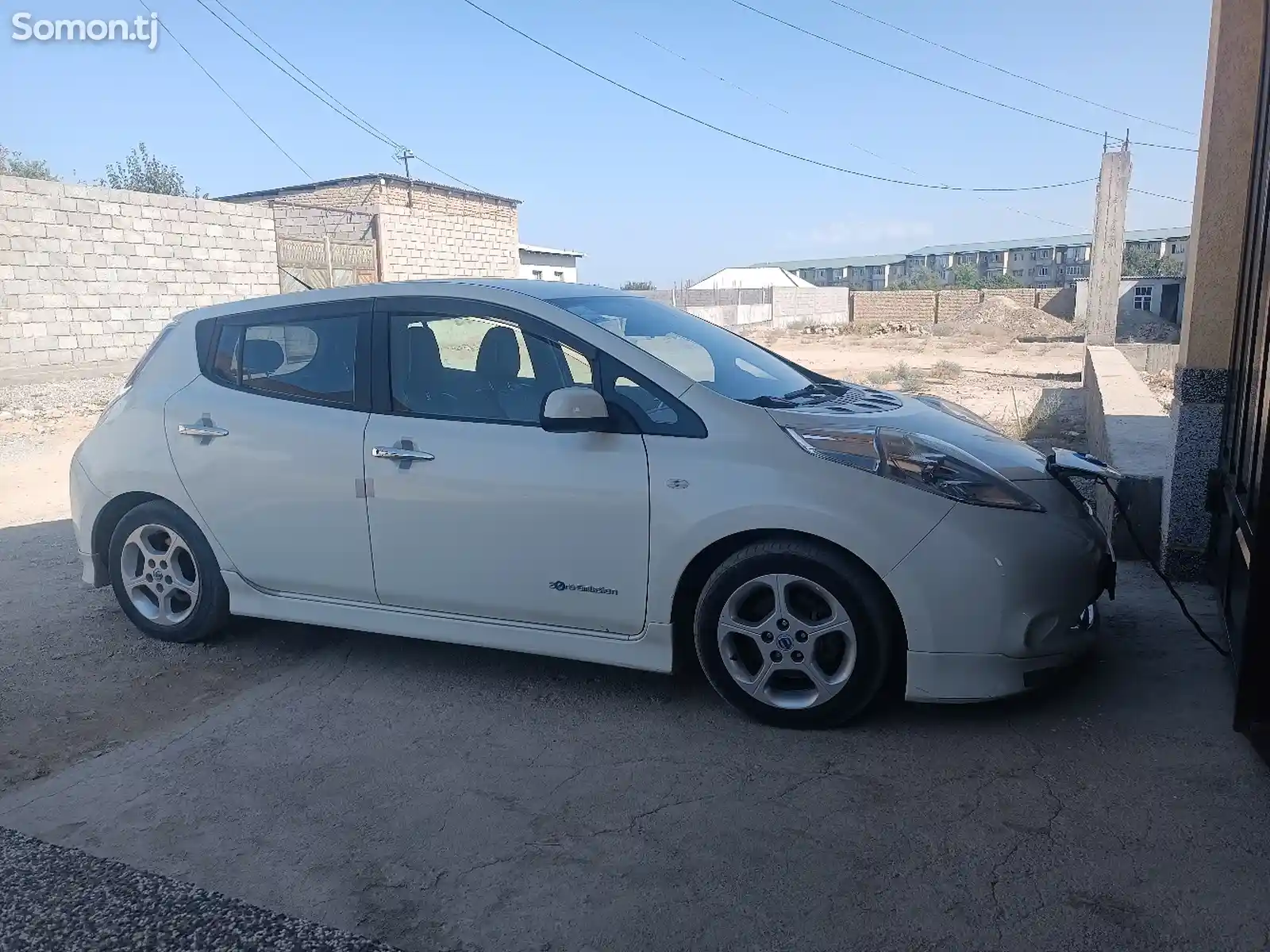 Nissan Leaf, 2011-3