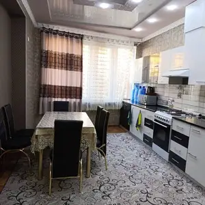 2-комн. квартира, 1 этаж, 65м², 19мкр