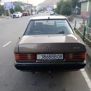 Mercedes-Benz W201, 1990