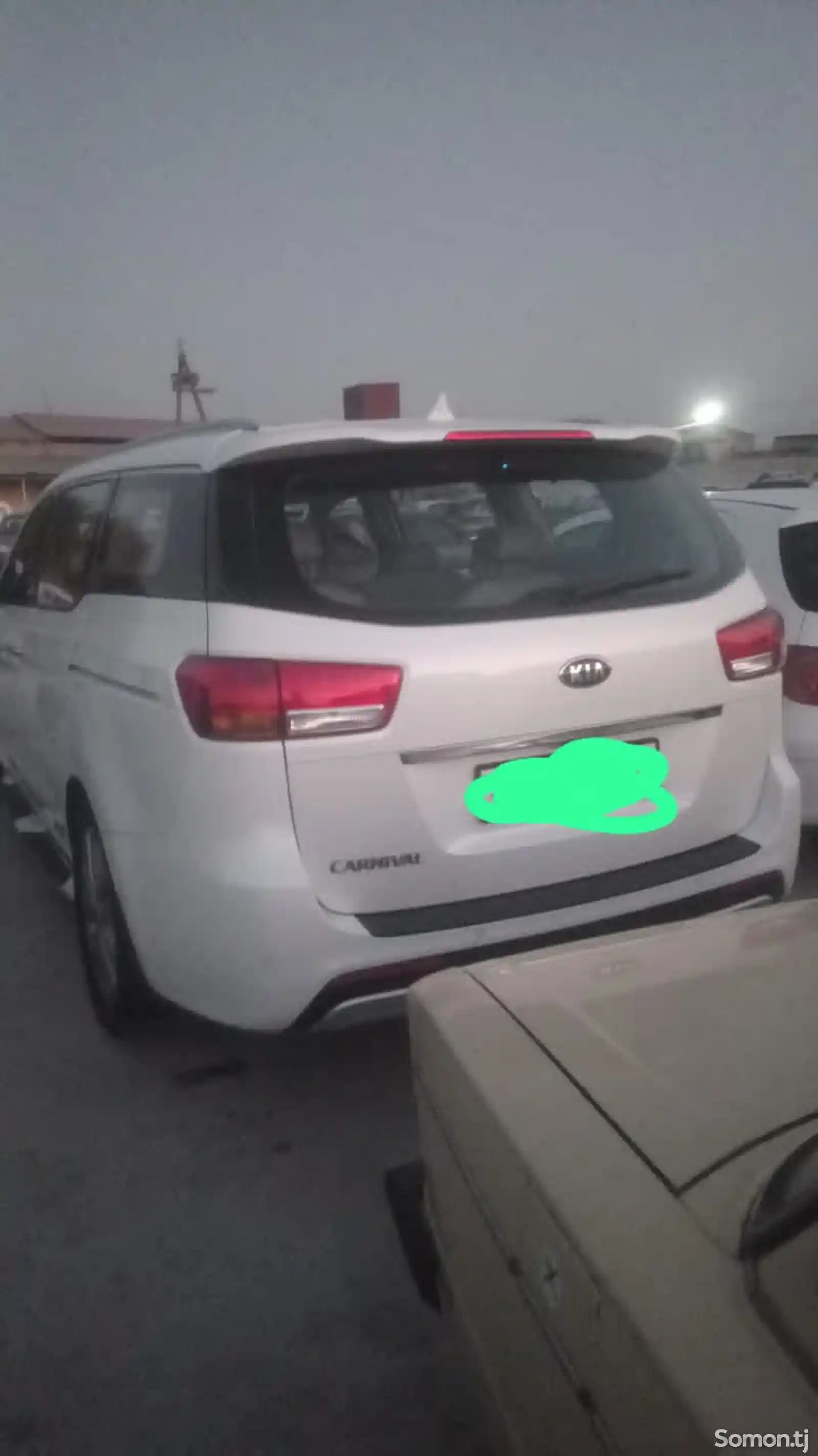 Kia Carnival, 2015-5