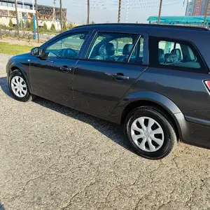 Opel Astra H, 2009