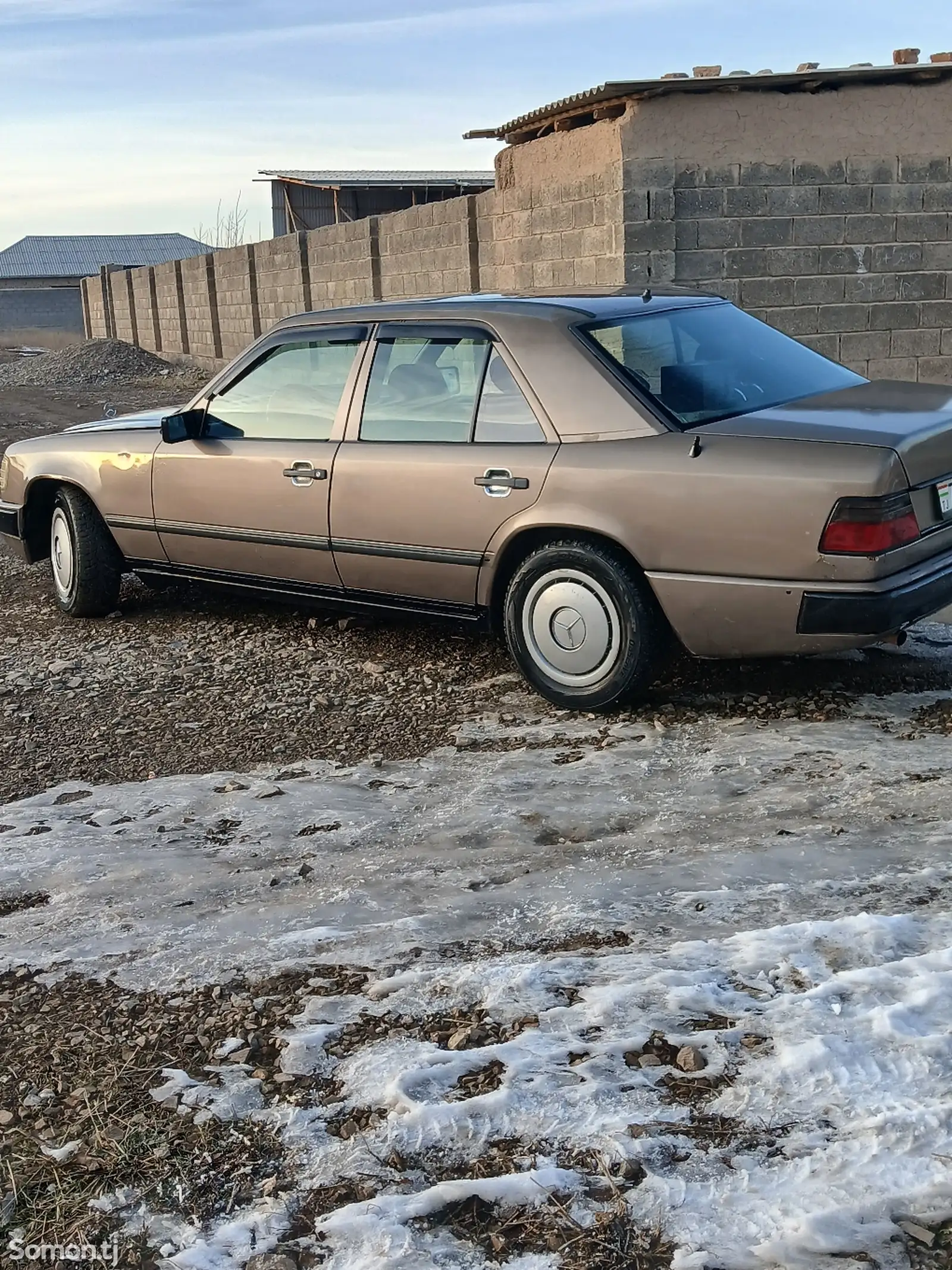 Mercedes-Benz W124, 1989-1