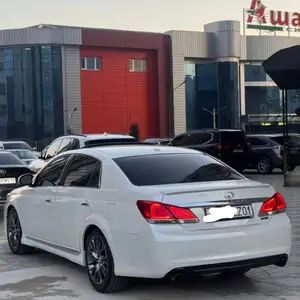 Toyota Avalon, 2012