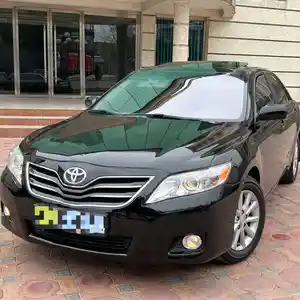 Toyota Camry, 2011