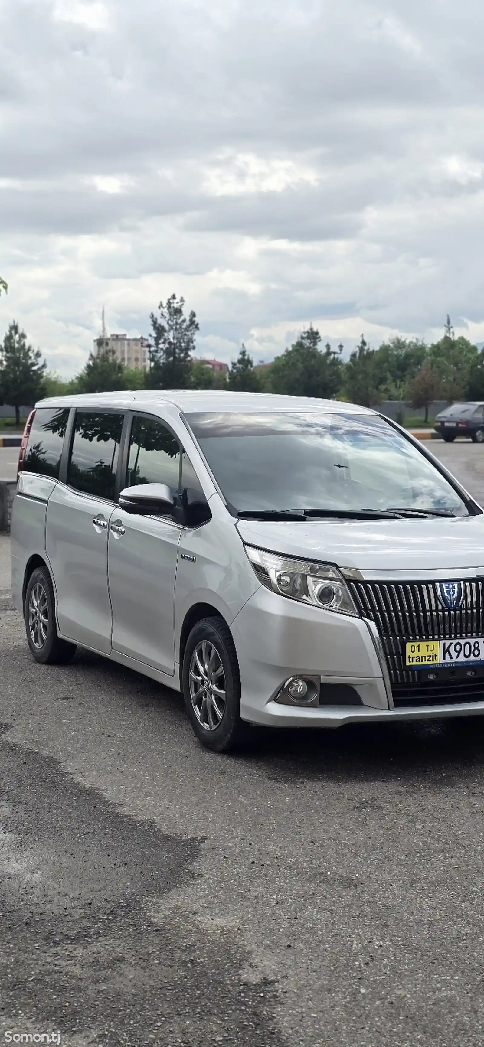 Toyota Noah, 2015-13