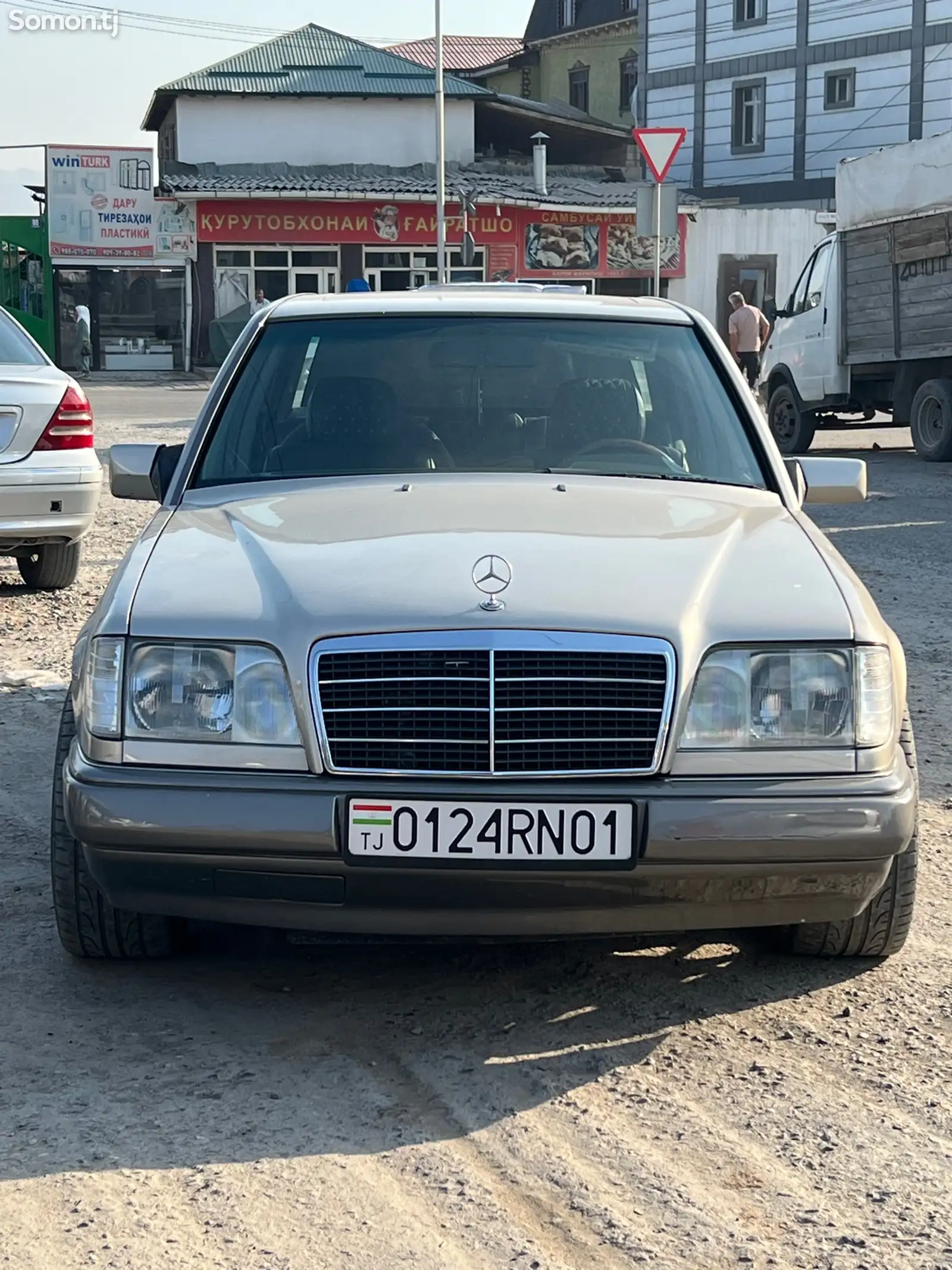 Mercedes-Benz W124, 1995-1