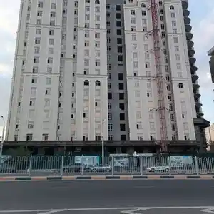 3-комн. квартира, 14 этаж, 117 м², 82 мкр