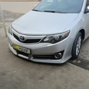 Toyota Camry, 2013