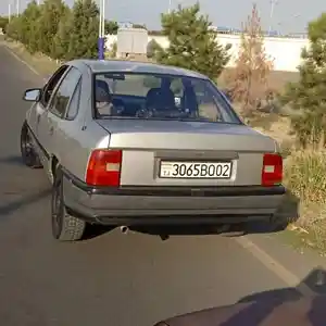 Opel Vectra A, 1992