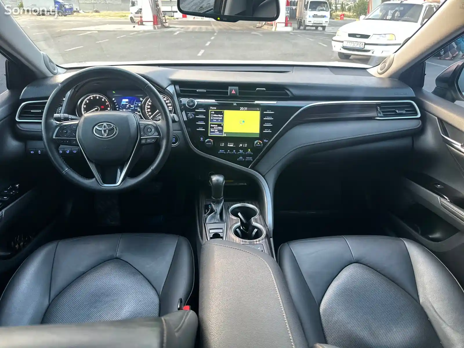 Toyota Camry, 2019-8