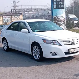 Toyota Camry, 2011