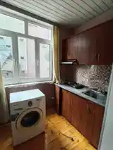 3-комн. квартира, 2 этаж, 60м², универмаг-6