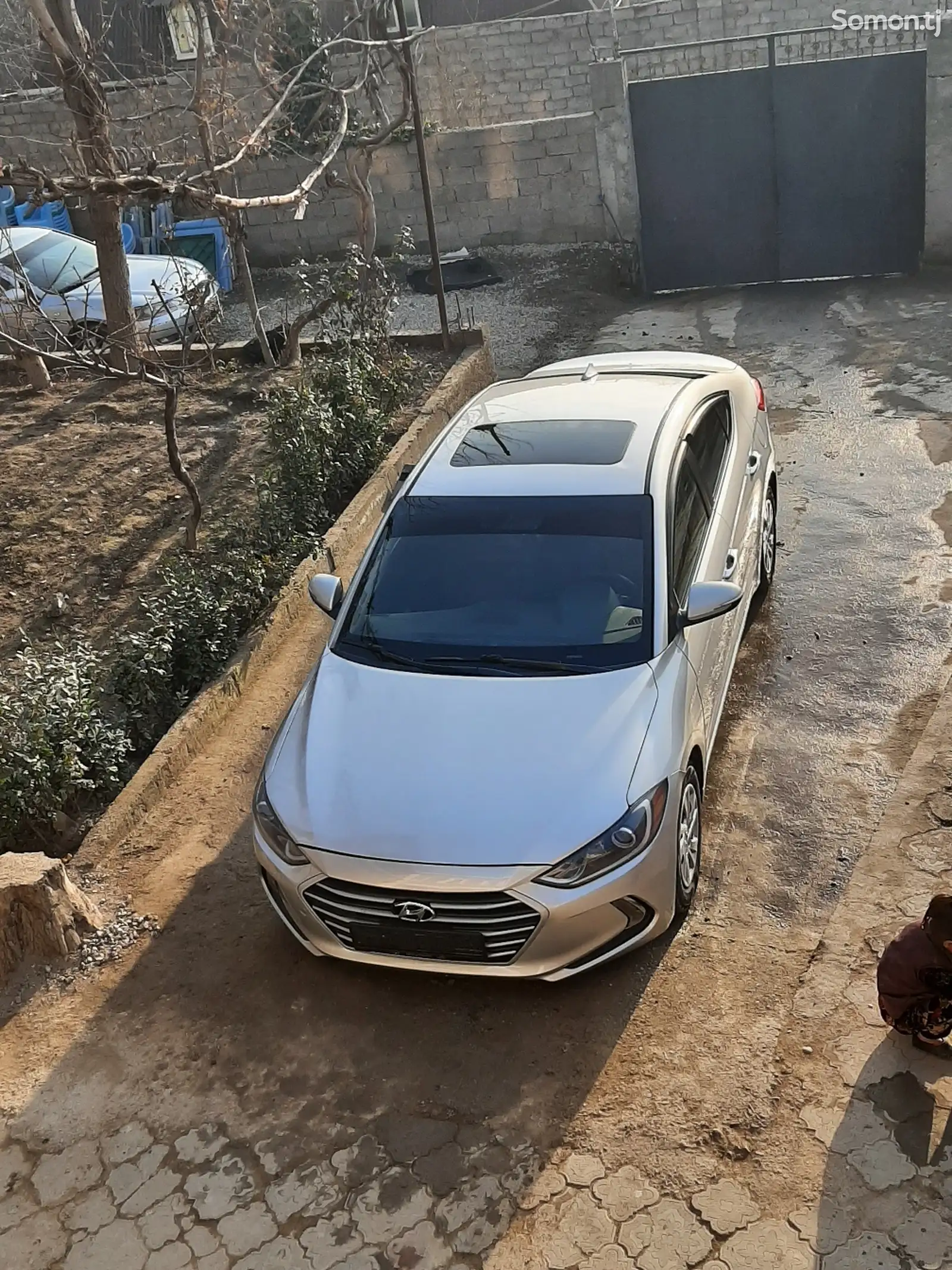 Hyundai Elantra, 2017-1