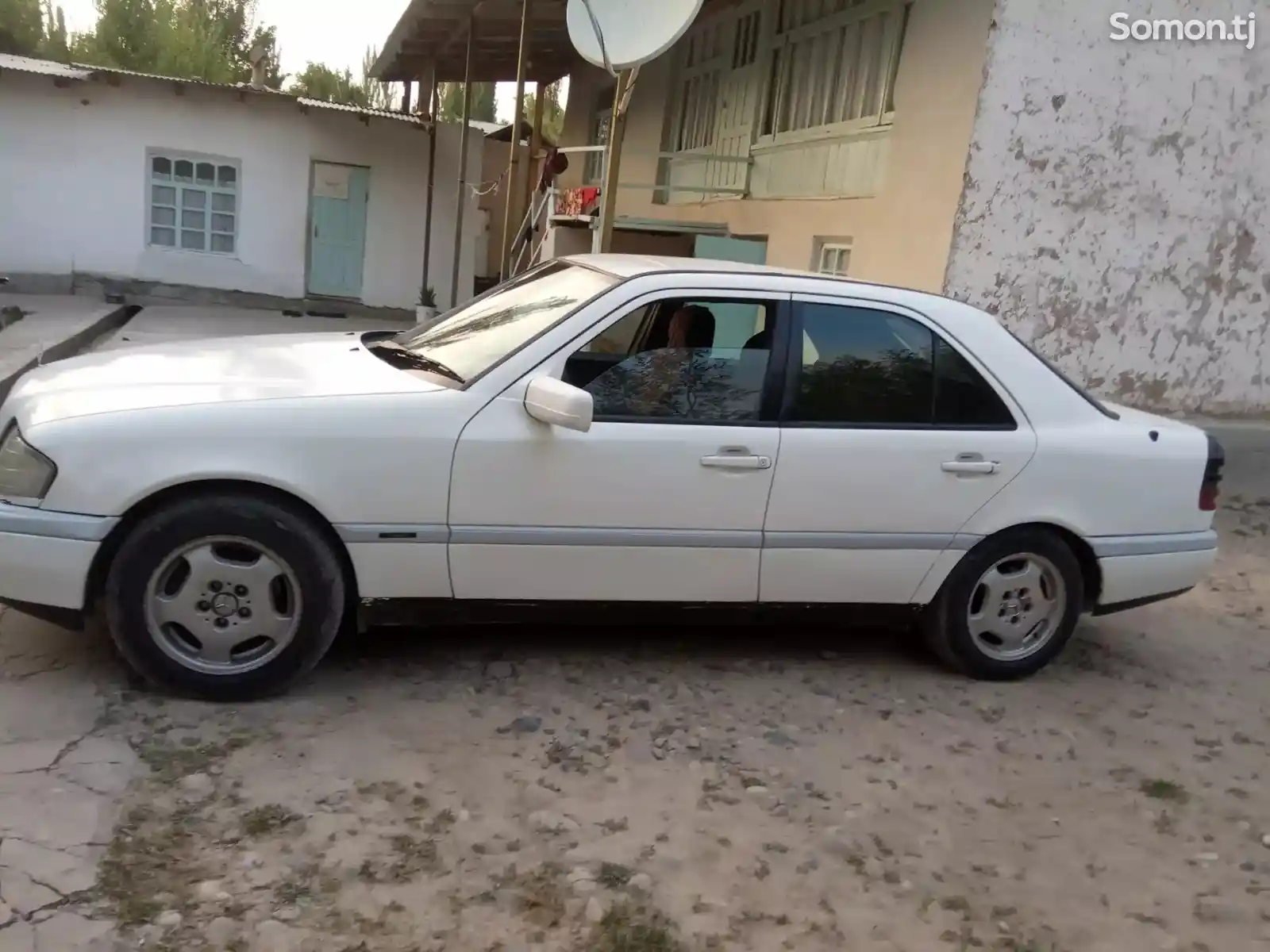 Mercedes-Benz W124, 1995-5