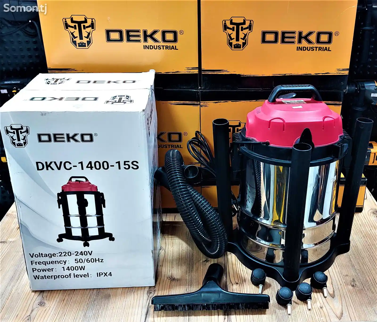 Промышленный пылесос 1400W Deko DKVC140015S-4