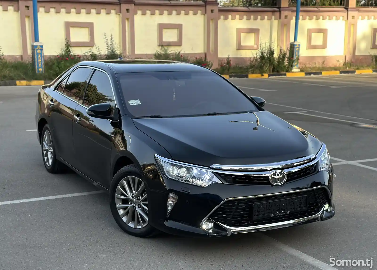 Toyota Camry, 2015-1