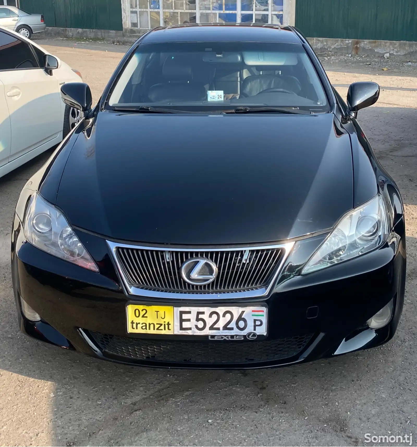 Бампер Lexus IS 250-1