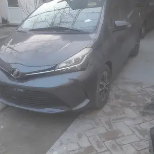 Toyota Vitz, 2015