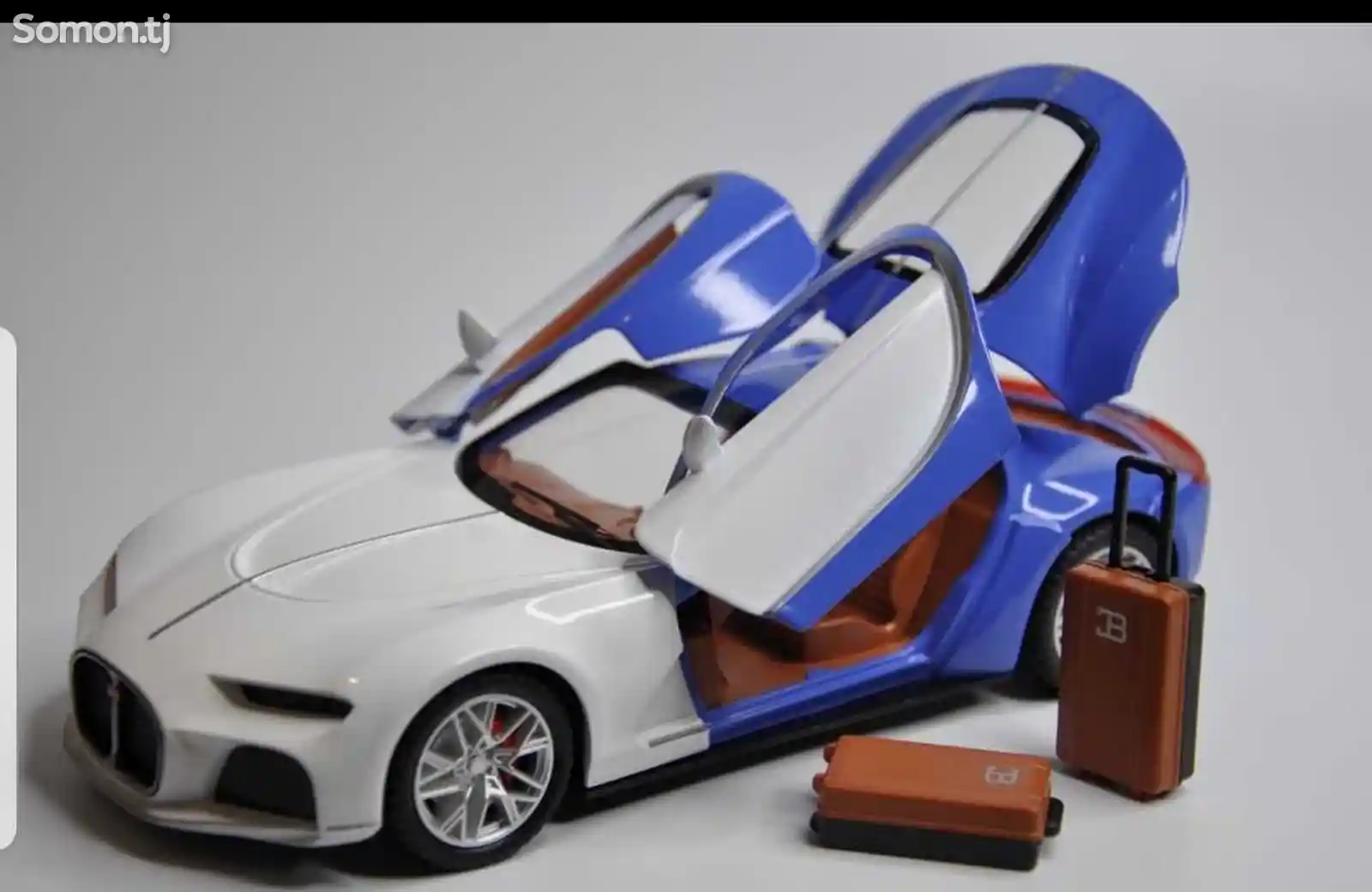Модель автомобиля Bugatti Atlantic металл-4