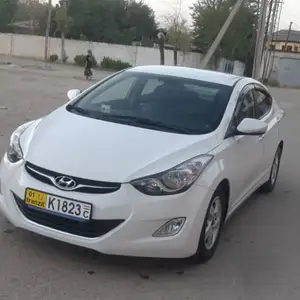 Hyundai Avante, 2012