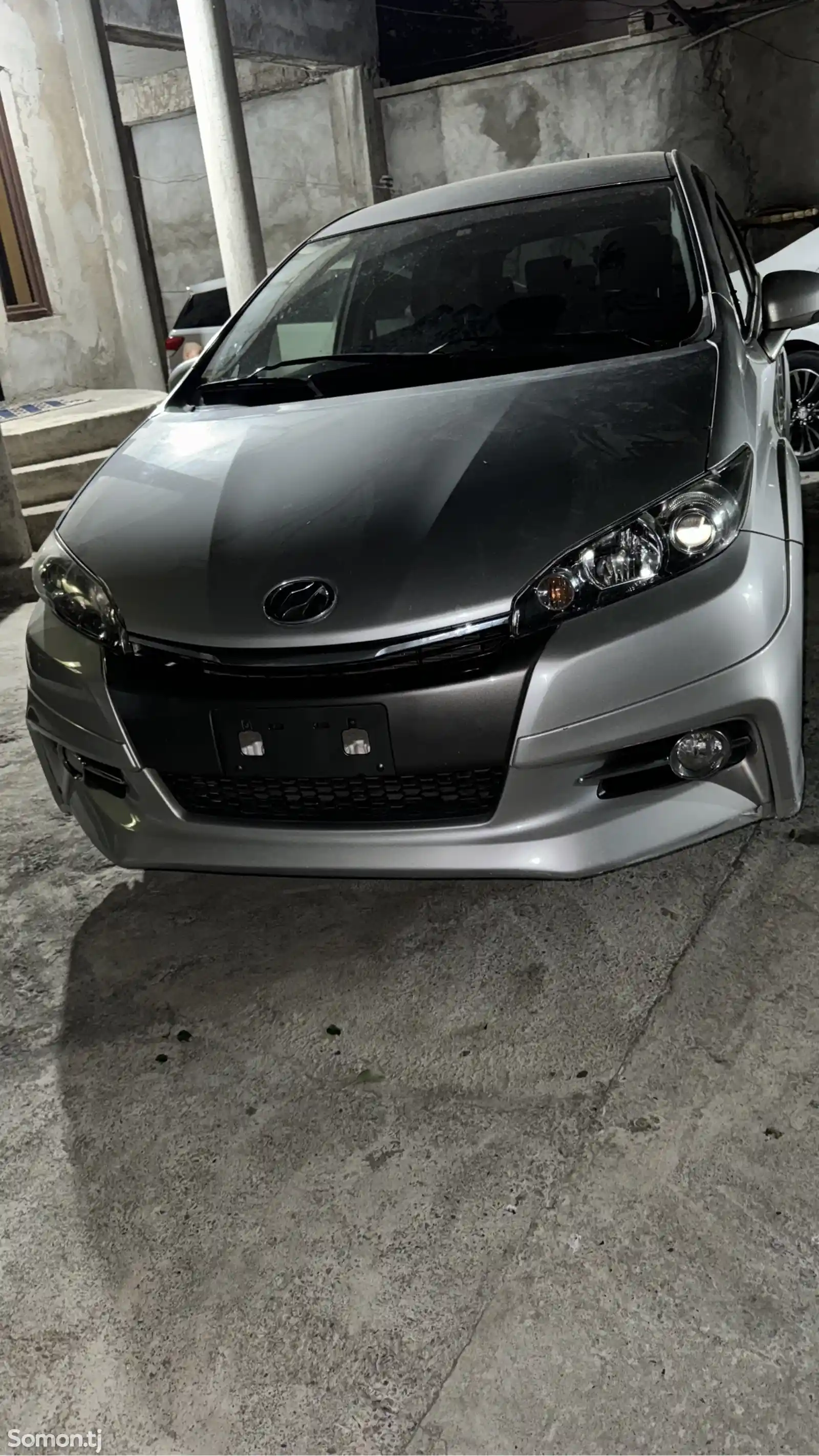 Toyota Wish, 2016-3