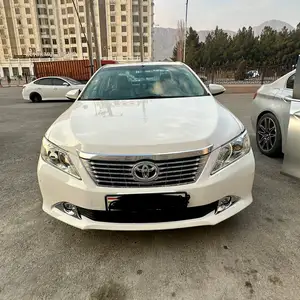 Toyota Camry, 2012