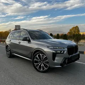 BMW X7, 2023