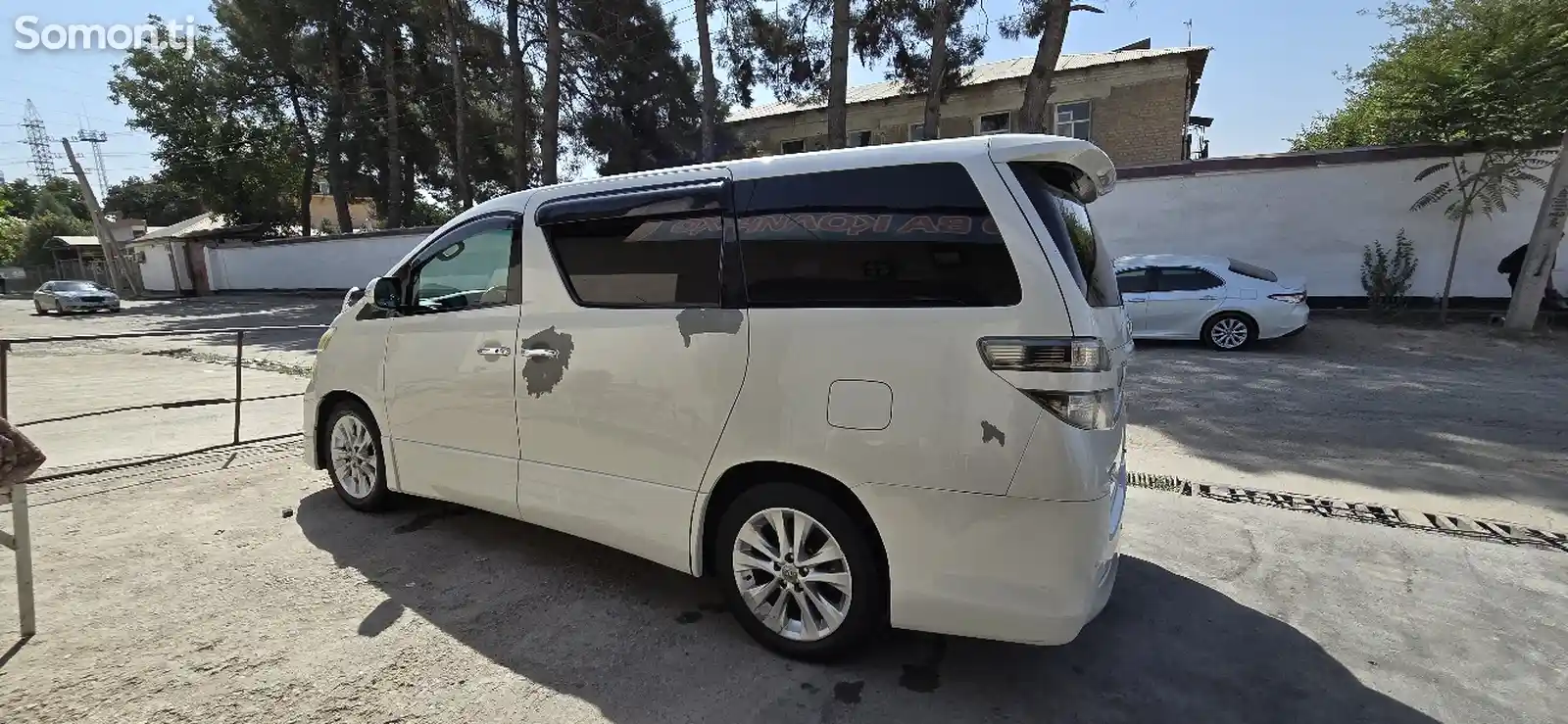 Toyota Vellfire, 2014-10