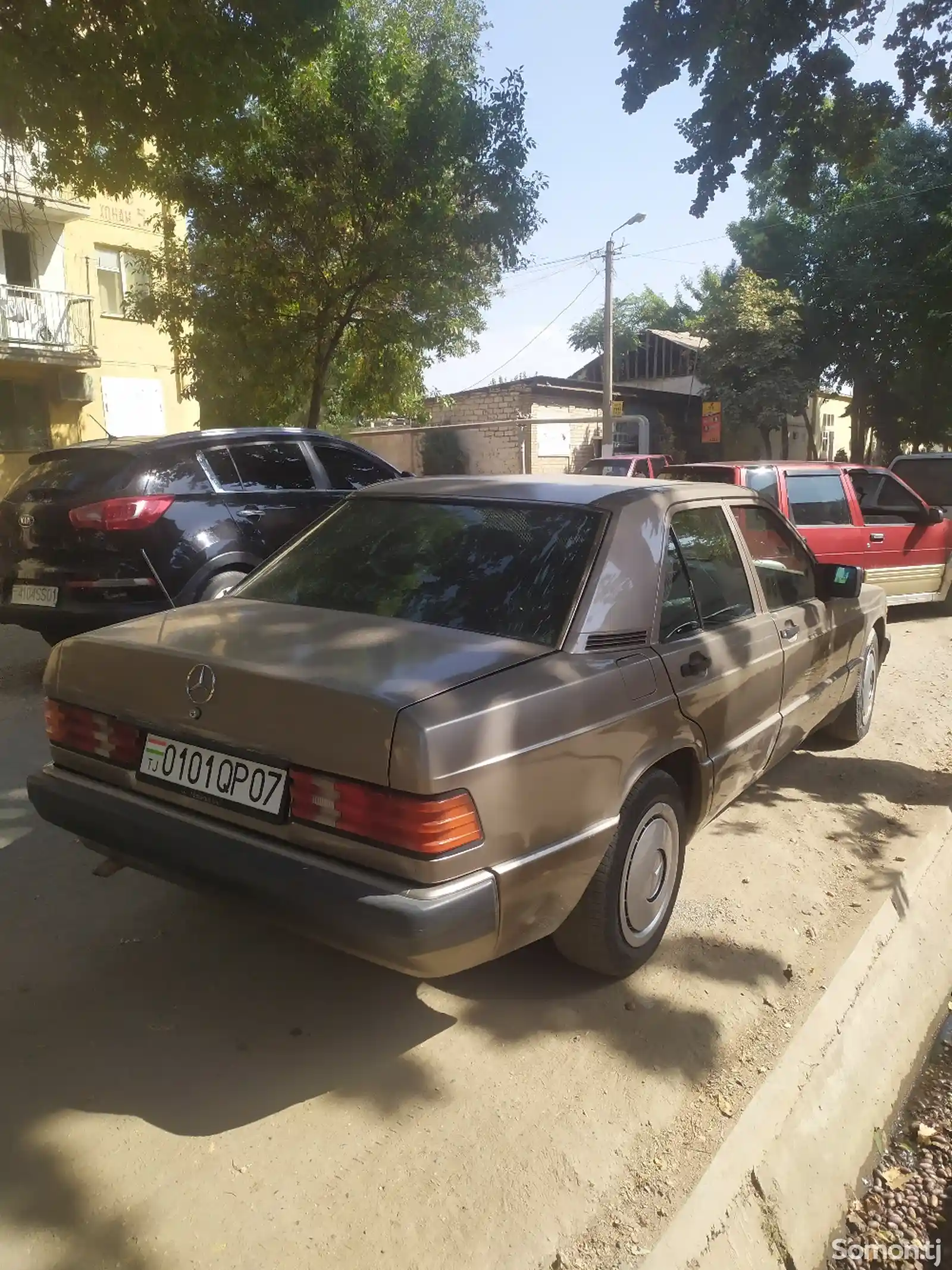 Mercedes-Benz W201, 1990-2