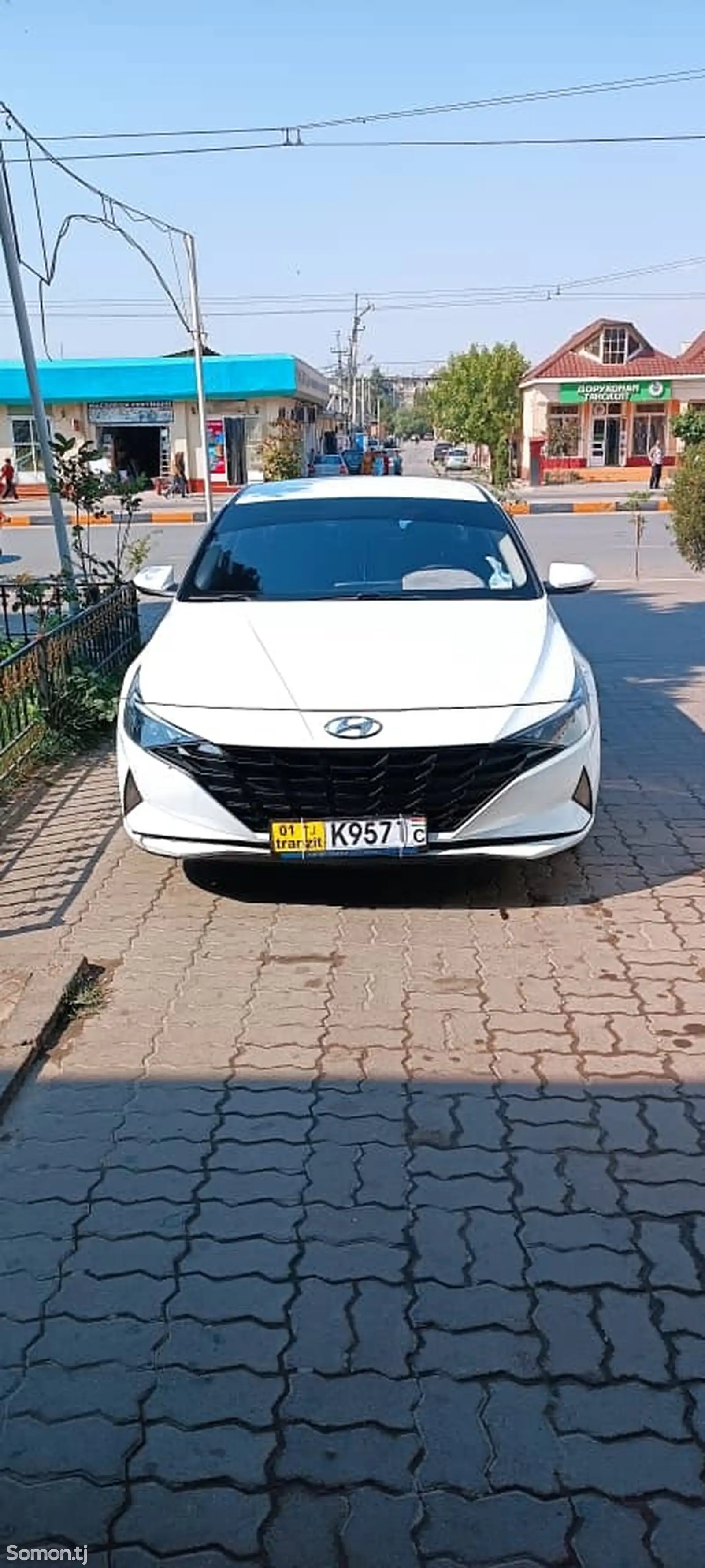 Hyundai Elantra, 2022-3