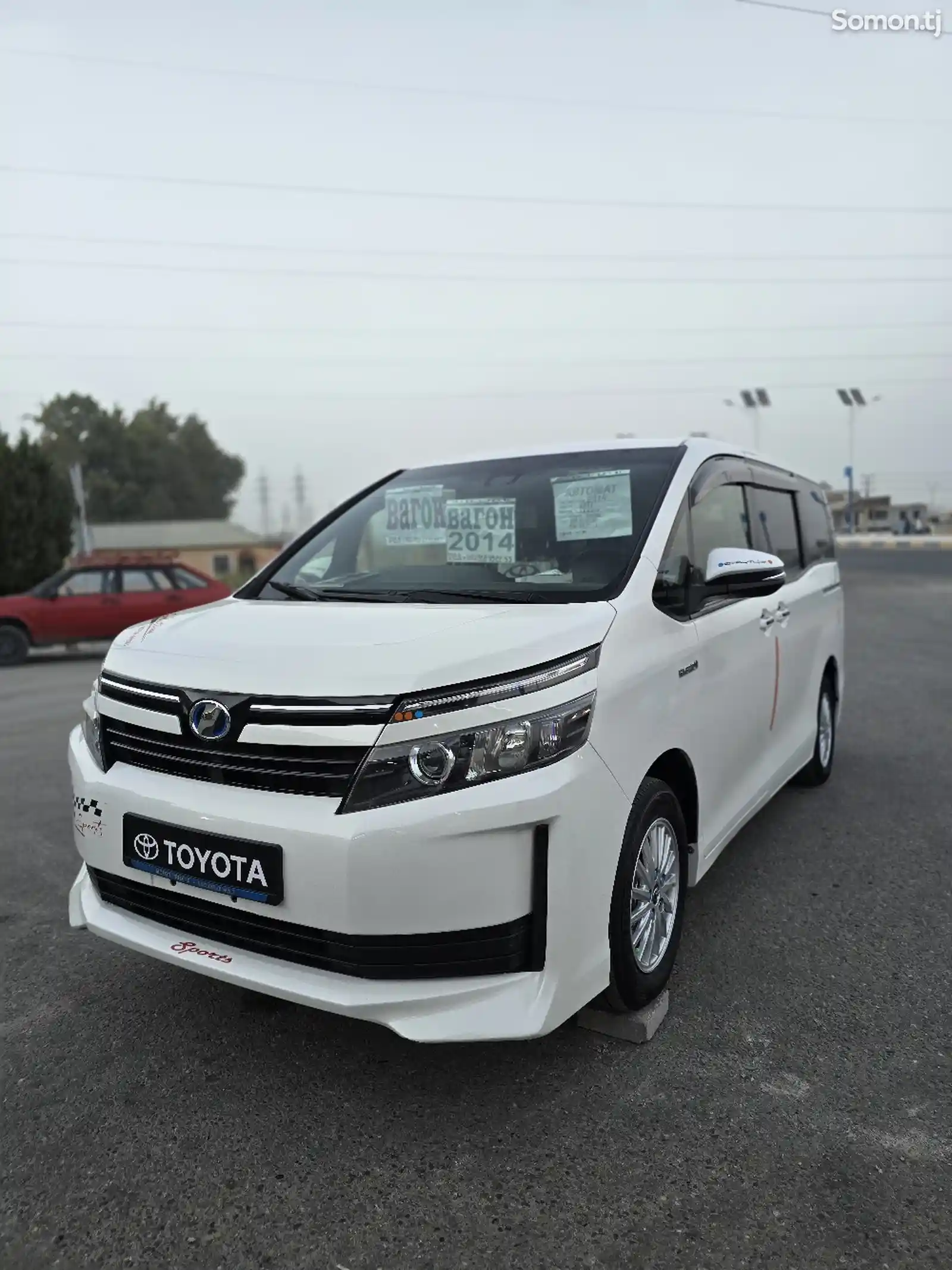 Toyota Voxy, 2014-5