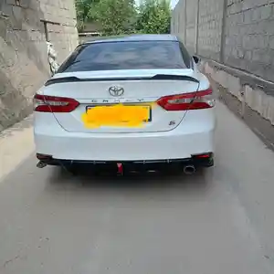 Toyota Camry, 2018