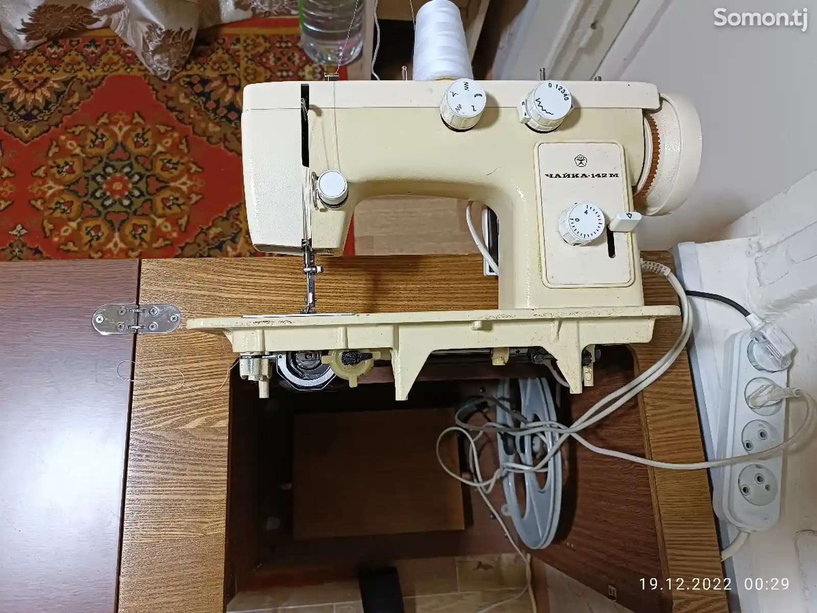 Швейная машинка Чайка 142 М-2