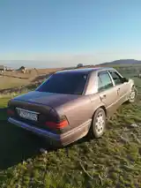 Mercedes-Benz W124, 1993-3